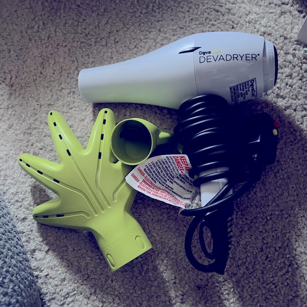 Deva curl hair dryer used 2 times